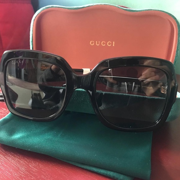 NEW! 🤩GUCCI OVERSIZED SQUARE SUNGLASSES 54mm - Picture 3 of 8